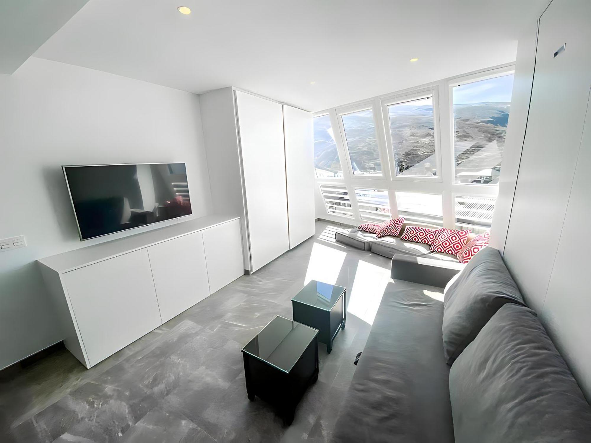 Estudio Nuevo Con Espectaculares Vistas En La Zona Baja De Descuentos En Pases De Esqui Y Material, Garaje Opcional Apartament